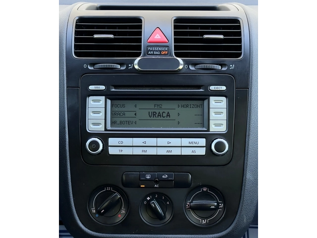 VW Golf 1.4i КЛИМАТИК - автомобили, коли, обяви за нови и употребявани 12