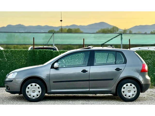 VW Golf 1.4i КЛИМАТИК - автомобили, коли, обяви за нови и употребявани 3