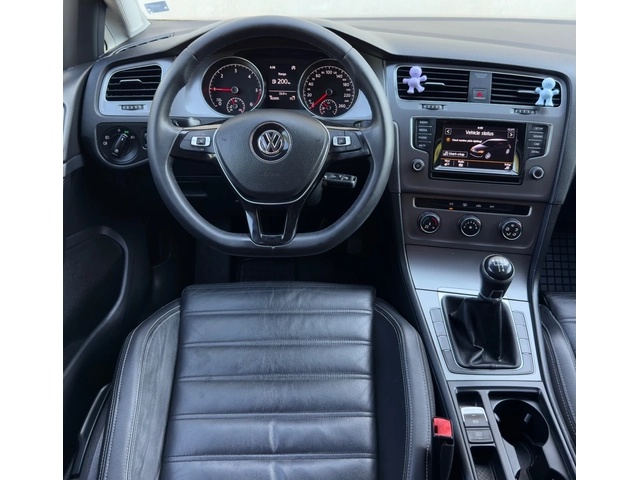 VW Golf 1.6TDi 90hp//HIGHLINE* LED - автомобили, коли, обяви за нови и употребявани 10
