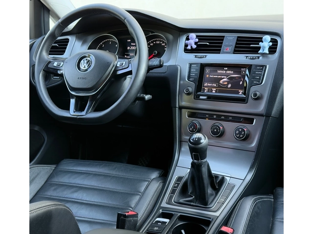 VW Golf 1.6TDi 90hp//HIGHLINE* LED - автомобили, коли, обяви за нови и употребявани 11