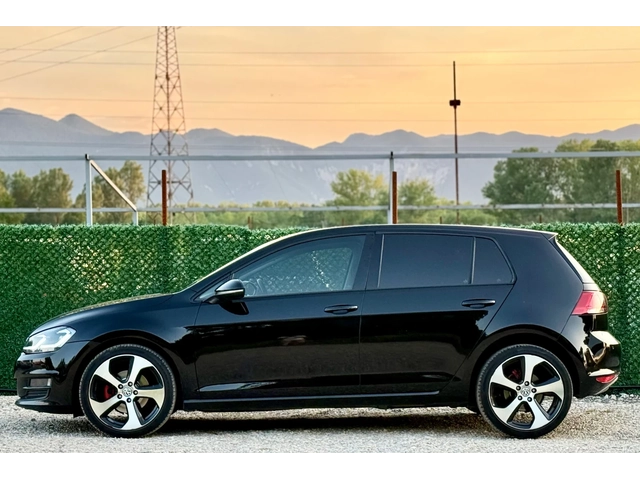 VW Golf 1.6TDi 90hp//HIGHLINE* LED - автомобили, коли, обяви за нови и употребявани 3