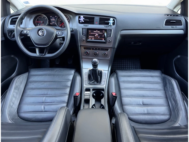 VW Golf 1.6TDi 90hp//HIGHLINE* LED - автомобили, коли, обяви за нови и употребявани 9