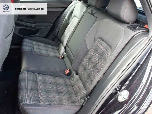VW Golf GTI / HUD/Harman Kardon/ЦЕНА ДО БГ - автомобили, коли, обяви за нови и употребявани 13