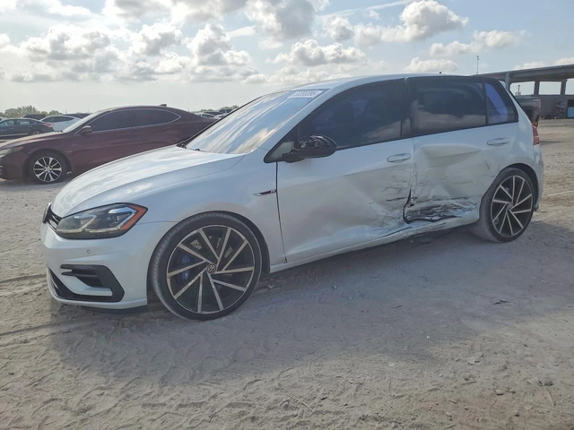 VW Golf R* DIGITAL* AWD* АВТОКРЕДИТИРАНЕ - автомобили, коли, обяви за нови и употребявани 0