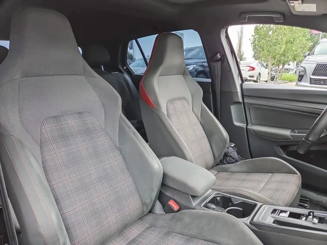 VW Golf GTI* DSG* HUD* DISTRONIC* LANE* ОБДУХ - автомобили, коли, обяви за нови и употребявани 12