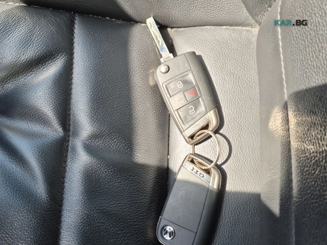 VW Golf GTI/Lane assist/Navi/Lane departure/ - автомобили, коли, обяви за нови и употребявани 10