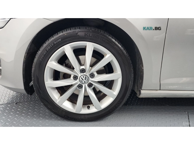 VW Golf * ПАНО* KEYLESS* Camera* ПОДГРЕВ* - автомобили, коли, обяви за нови и употребявани 4