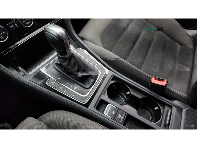 VW Golf * ПАНО* KEYLESS* Camera* ПОДГРЕВ* - автомобили, коли, обяви за нови и употребявани 8