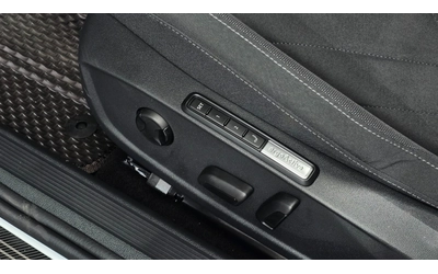 VW Golf 8th Gen | Prestige | Ел. седалки | Maсаж - автомобили, коли, обяви за нови и употребявани 11