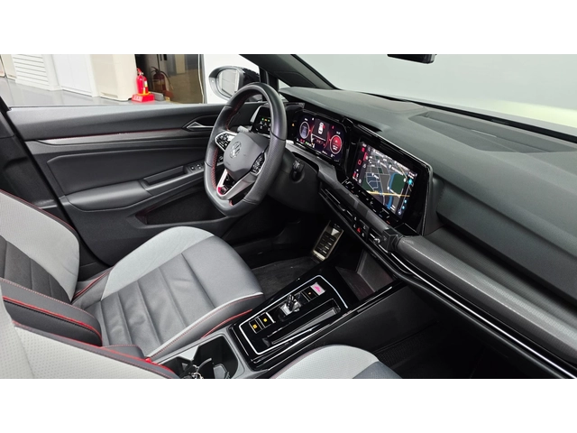 VW Golf Обдухване | Дигитално табло | Keyless - автомобили, коли, обяви за нови и употребявани 3