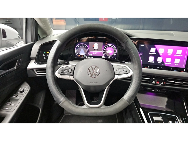 VW Golf 8 2.0TDI DSG | HUD | ACC | Шибедах - автомобили, коли, обяви за нови и употребявани 6