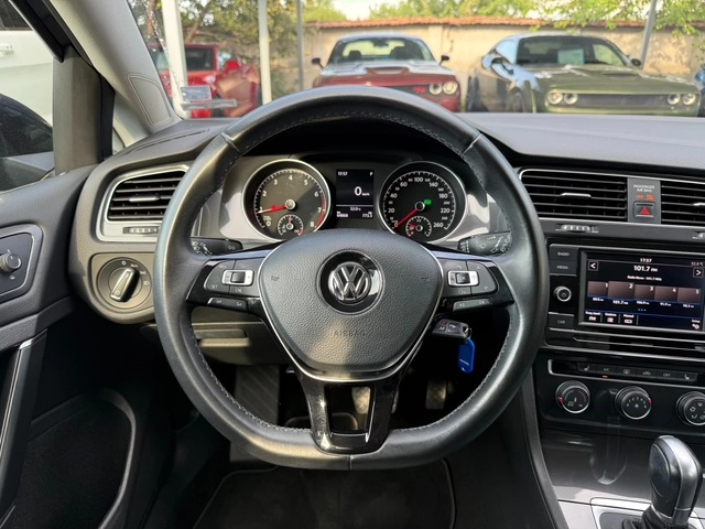 VW Golf 1.8 TSI - автомобили, коли, обяви за нови и употребявани 10