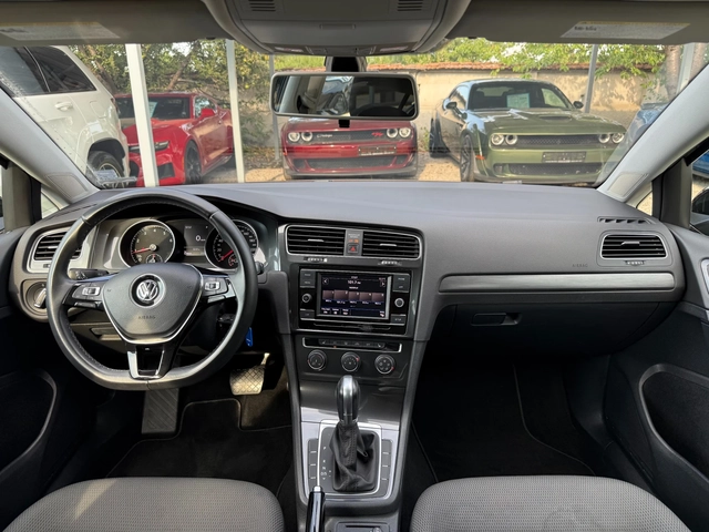 VW Golf 1.8 TSI - автомобили, коли, обяви за нови и употребявани 11