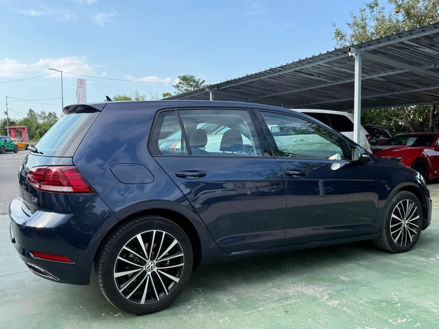VW Golf 1.8 TSI - автомобили, коли, обяви за нови и употребявани 3
