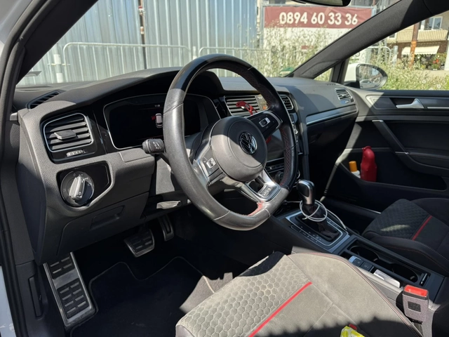 VW Golf 2.0 BENZ - автомобили, коли, обяви за нови и употребявани 10