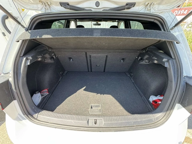 VW Golf 2.0 BENZ - автомобили, коли, обяви за нови и употребявани 15