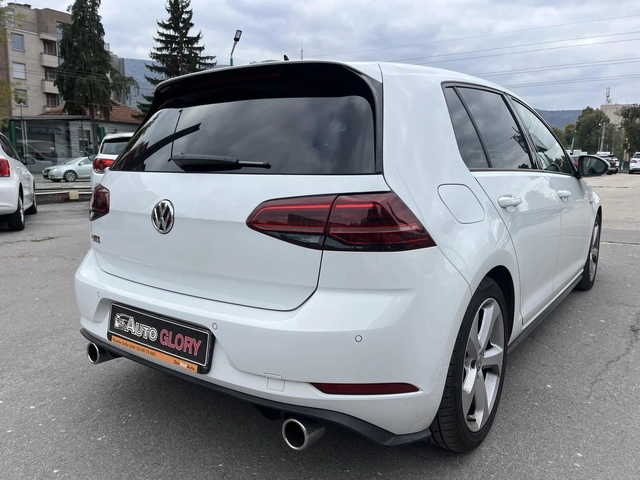 VW Golf 2.0 BENZ - автомобили, коли, обяви за нови и употребявани 3