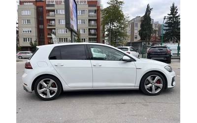 VW Golf 2.0 BENZ - автомобили, коли, обяви за нови и употребявани 6