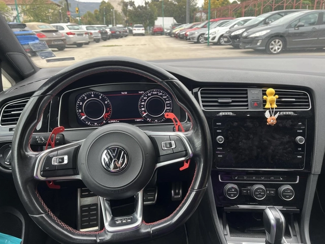 VW Golf 2.0 BENZ - автомобили, коли, обяви за нови и употребявани 8