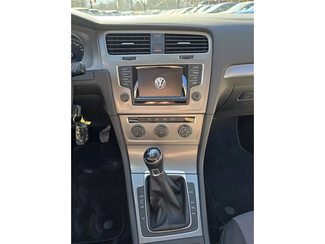 VW Golf 1.2 BENZ - автомобили, коли, обяви за нови и употребявани 15