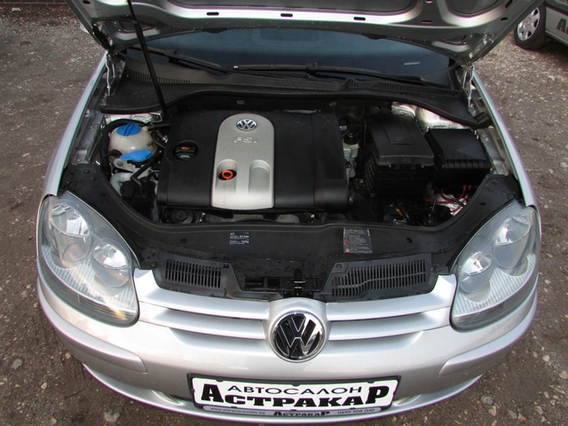 VW Golf 1.6 FSI EURO4 - автомобили, коли, обяви за нови и употребявани 15