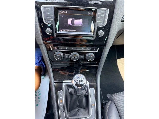 VW Golf 2.0TDi-4Motion-сервизна история, лизинг - автомобили, коли, обяви за нови и употребявани 11