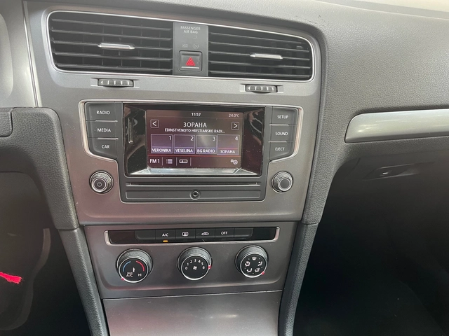 VW Golf 1.4i TGI-фабричен - автомобили, коли, обяви за нови и употребявани 11