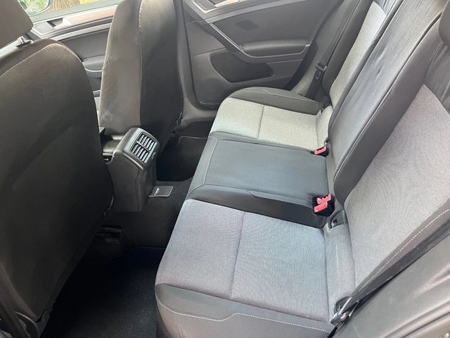 VW Golf 1.4i TGI-фабричен - автомобили, коли, обяви за нови и употребявани 12