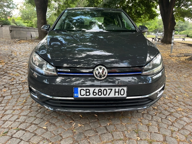 VW Golf 1.4i TGI-фабричен - автомобили, коли, обяви за нови и употребявани 1