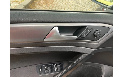 VW Golf 1.4i TGI-фабричен - автомобили, коли, обяви за нови и употребявани 9