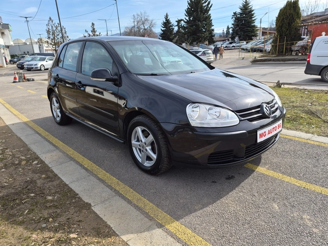 VW Golf 1.9 TDI - автомобили, коли, обяви за нови и употребявани 2