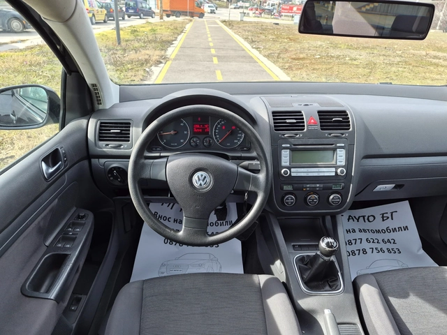 VW Golf 1.9 TDI - автомобили, коли, обяви за нови и употребявани 8
