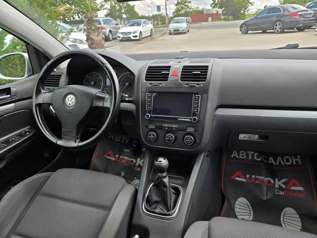VW Golf 2.0TDI-140кс= 6СКОРОСТИ= НАВИ= ПАРКТРОНИК - автомобили, коли, обяви за нови и употребявани 12