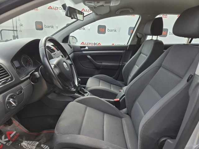VW Golf 2.0TDI-140кс= 6СКОРОСТИ= НАВИ= ПАРКТРОНИК - автомобили, коли, обяви за нови и употребявани 6