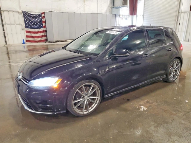 VW Golf R - автомобили, коли, обяви за нови и употребявани 0