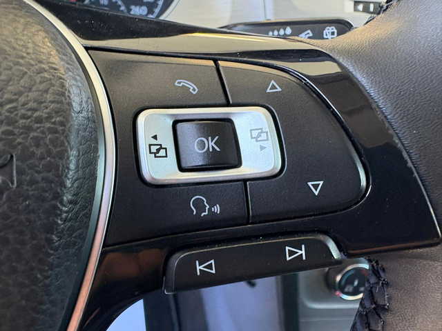 VW Golf 7 1.6 TDI DSG - автомобили, коли, обяви за нови и употребявани 15