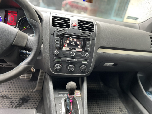 VW Golf Golf VW 2.0 TFSI GTI, 200 к.с. - автомобили, коли, обяви за нови и употребявани 9