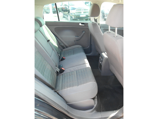 VW Golf Plus 1.6i* 102* k.c* GAZ* - автомобили, коли, обяви за нови и употребявани 11