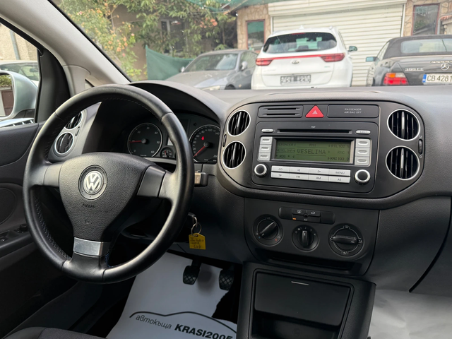 VW Golf Plus 1.9TDI 105HP - автомобили, коли, обяви за нови и употребявани 10