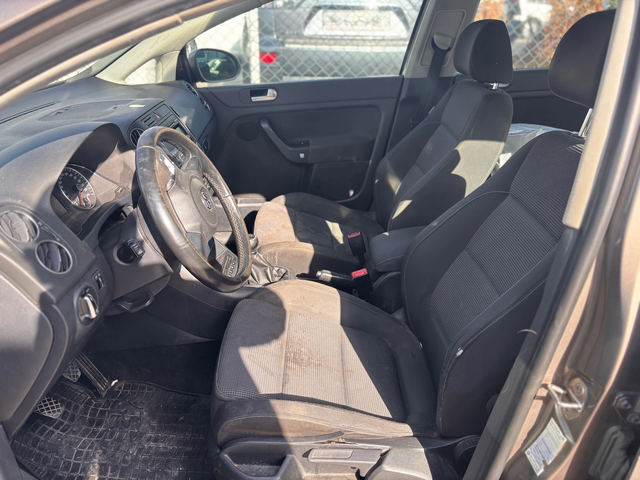 VW Golf Plus Turbo - автомобили, коли, обяви за нови и употребявани 8