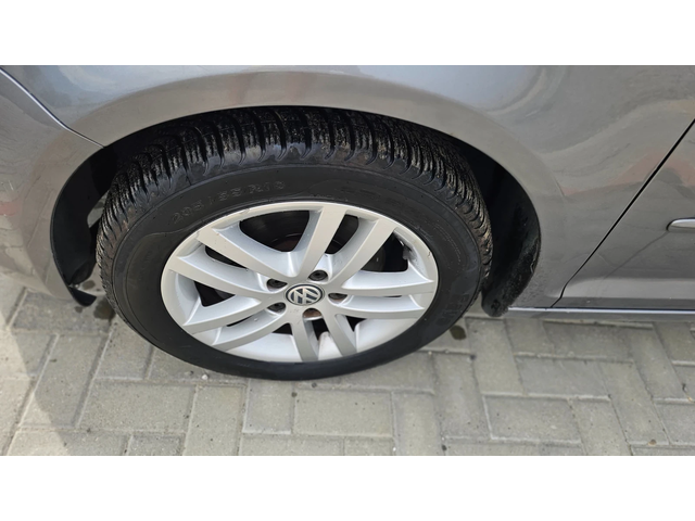 VW Golf Plus 1.4TSI---Evro 5 - автомобили, коли, обяви за нови и употребявани 7