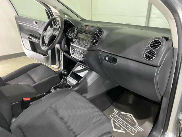 VW Golf Plus 1.6 TDI - автомобили, коли, обяви за нови и употребявани 8