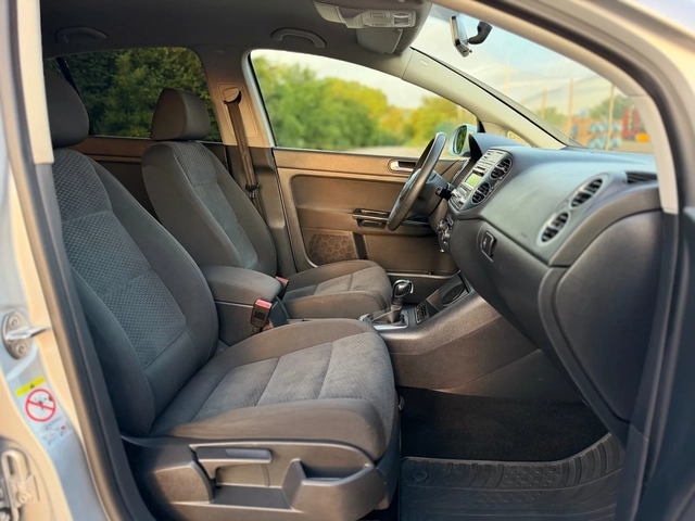 VW Golf Plus 1.6TDi~105hp~АВТОМАТ~170000км!!! - автомобили, коли, обяви за нови и употребявани 14