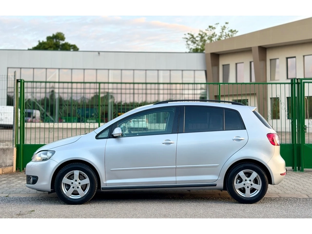 VW Golf Plus 1.6TDi~105hp~АВТОМАТ~170000км!!! - автомобили, коли, обяви за нови и употребявани 7