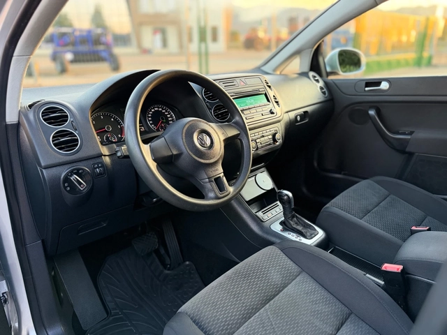 VW Golf Plus 1.6TDi~105hp~АВТОМАТ~170000км!!! - автомобили, коли, обяви за нови и употребявани 8