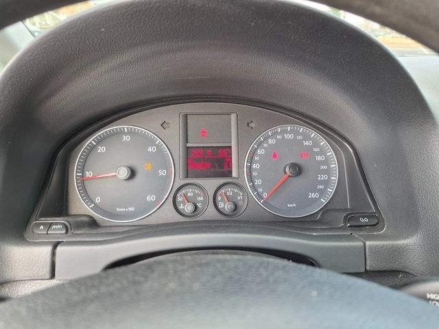 VW Golf Plus 1.9 TDI - автомобили, коли, обяви за нови и употребявани 15