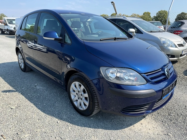 VW Golf Plus 1.9TDI - автомобили, коли, обяви за нови и употребявани 2