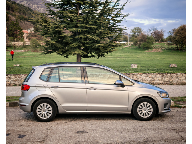 VW Golf Sportsvan НАВИ-КОЖА-ДИСТРОНИК - автомобили, коли, обяви за нови и употребявани 7