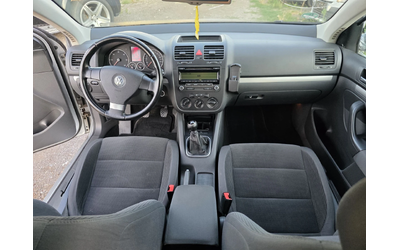 VW Golf Variant - автомобили, коли, обяви за нови и употребявани 9