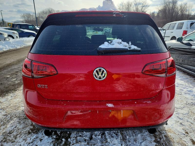 VW GTI 2 L 4 Front-wheel Drive - автомобили, коли, обяви за нови и употребявани 6